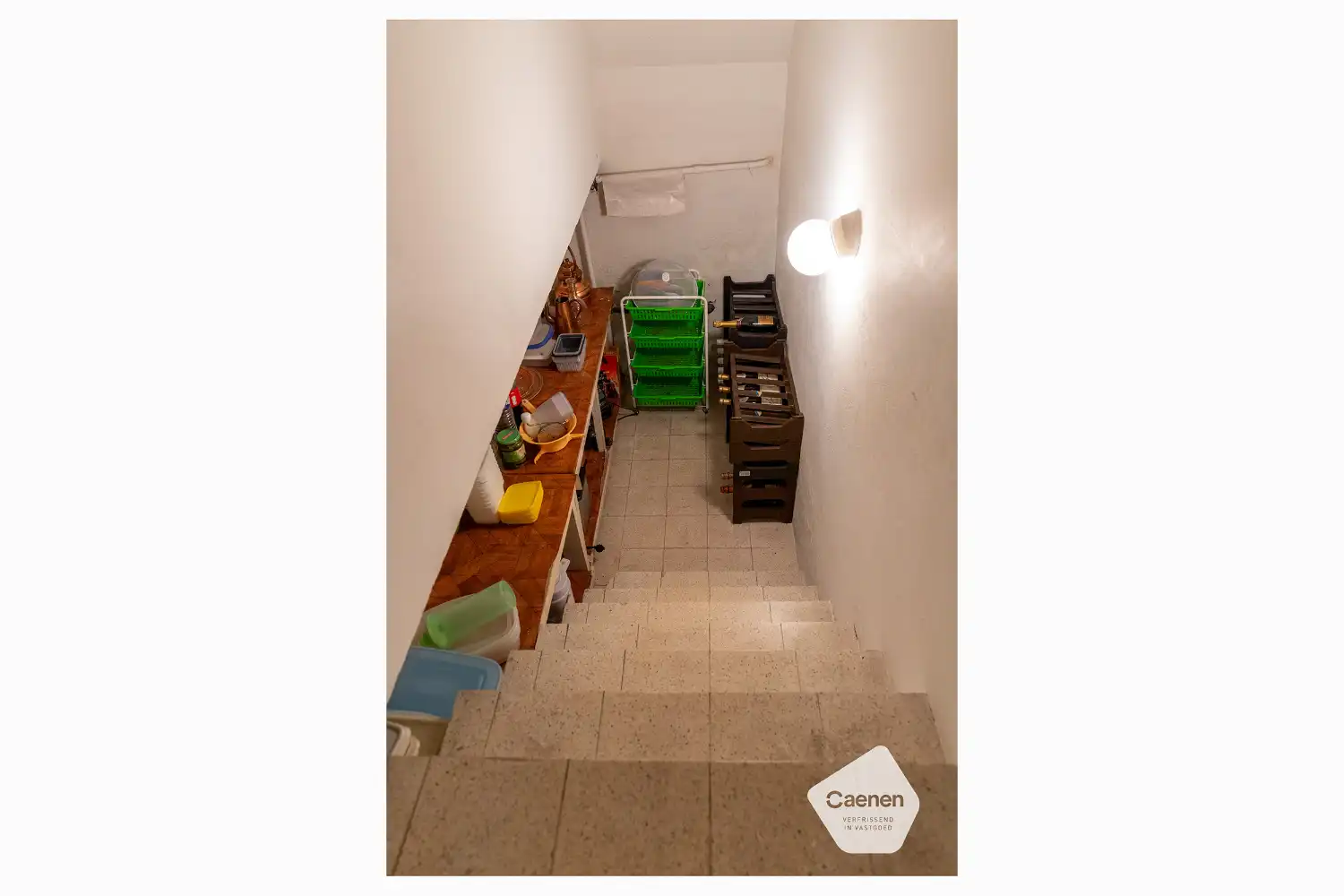 TE RENOVEREN HALF-OPEN WONING MET GARAGE EN 3 SLAAPKAMERS foto 8