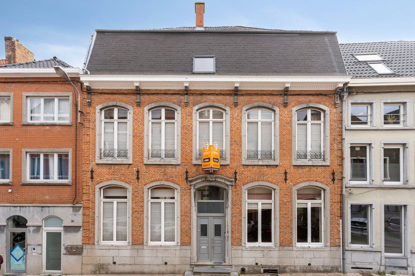 Een zeer ruime herenwoning te Edingen! foto 2