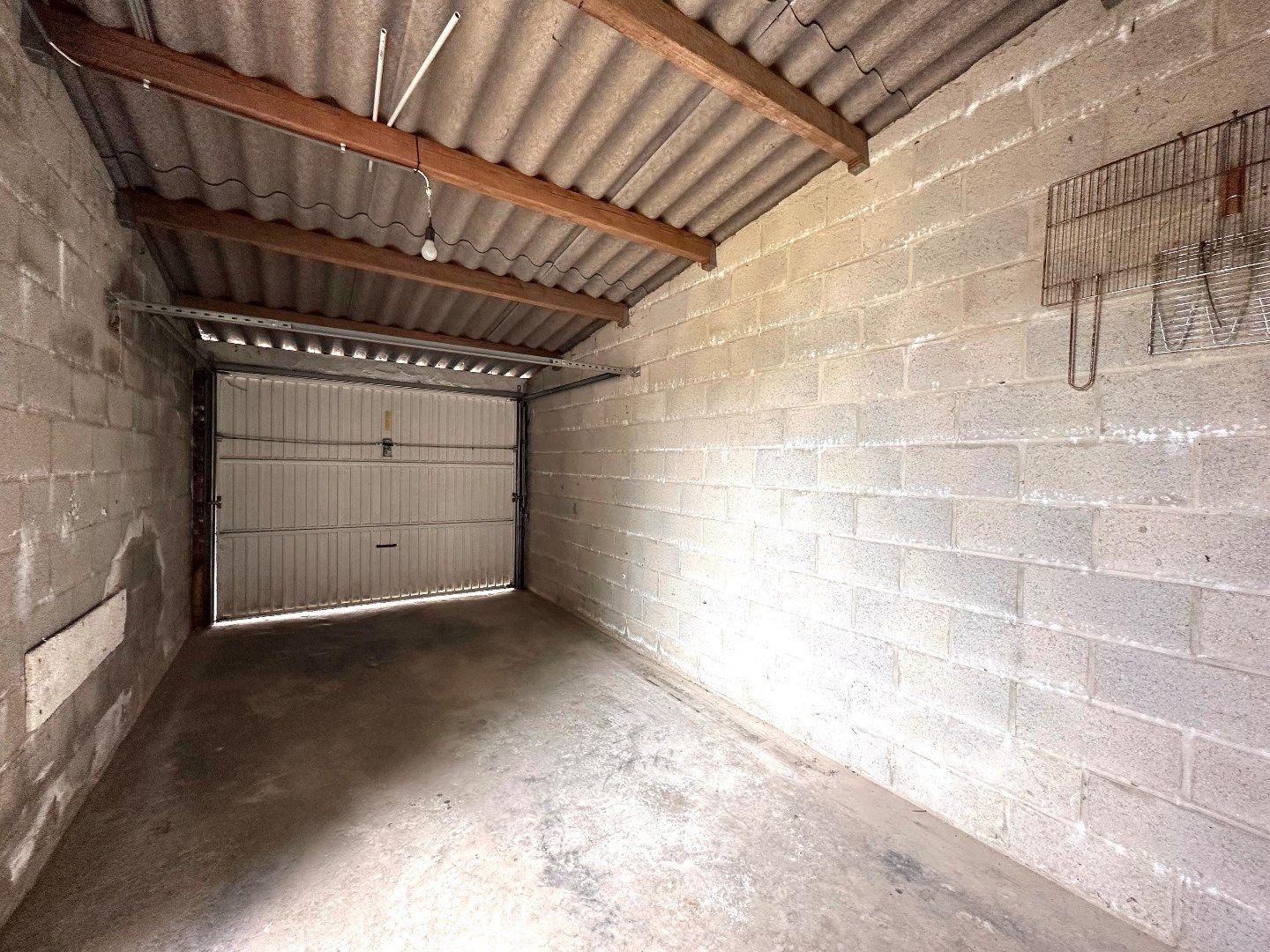 Volledig gerenoveerde woning met garage en tuin in hartje Tongeren! foto 24