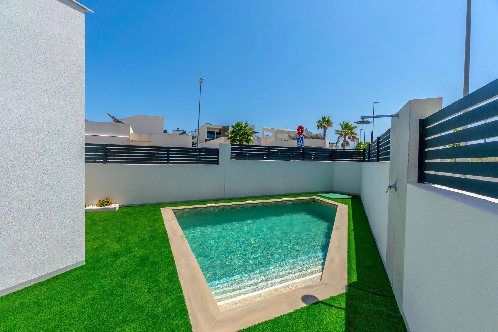 Ontdek jouw droomhuis: exclusieve halfvrijstaande villa met privézwembad in Benijofar! foto 19