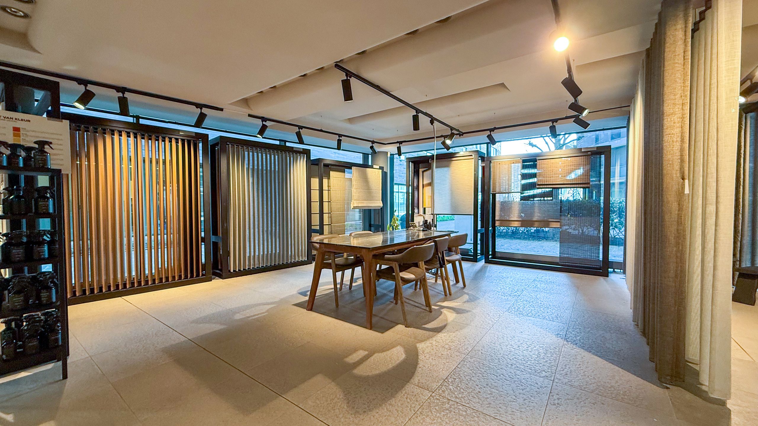 trendy handelsruimte in Hoopnatie aan Scheldekaaien foto 5