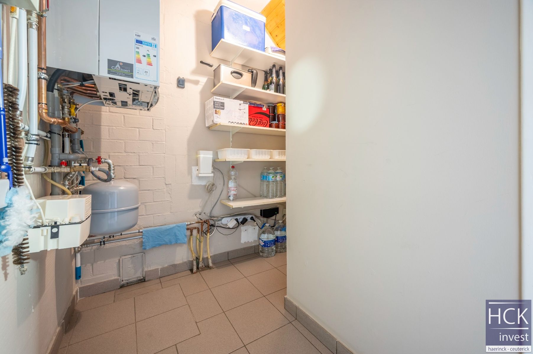 KRUISHOUTEM - Energiezuinige & instapklare woning met 4 SLPK. op toplocatie! foto 16