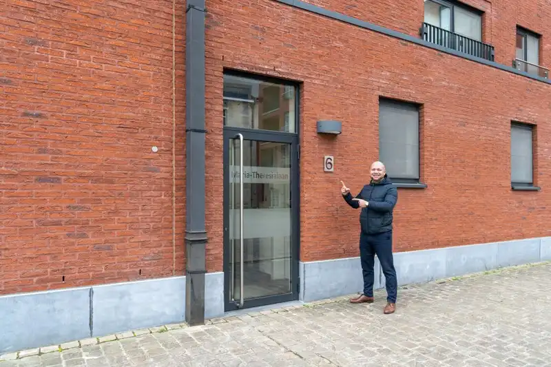 APPARTEMENT MET 1 SLPK +  TERRAS + STAANPLAATS foto 8