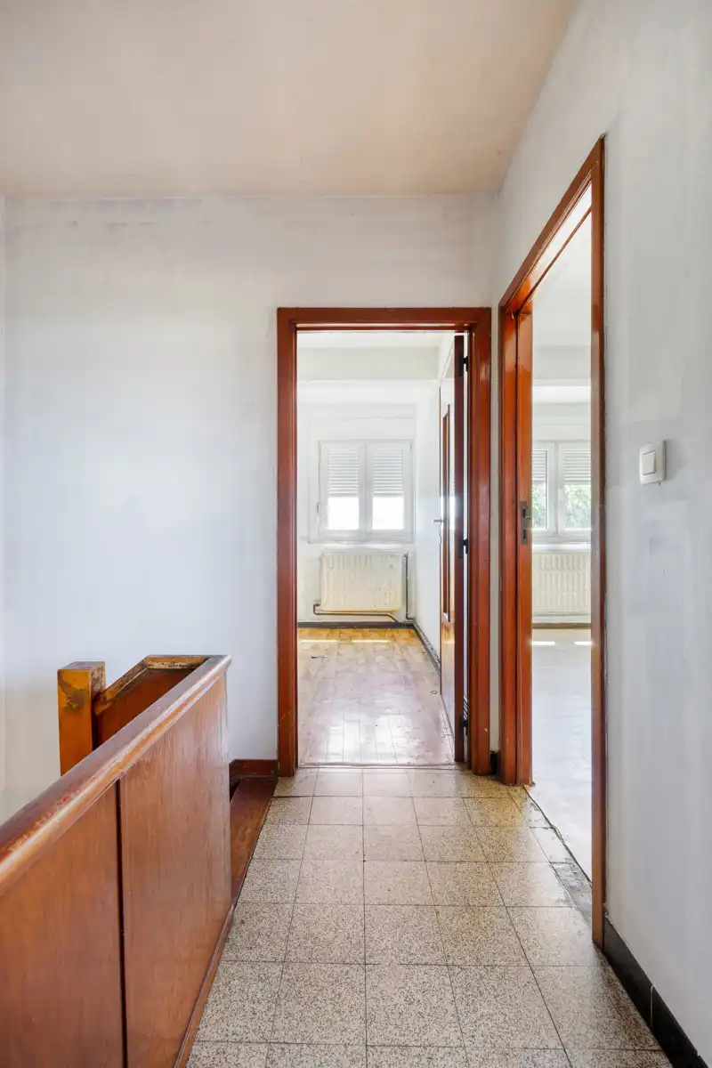 Gunstig gelegen woning met 3 slaapkamers, tuin en garage foto 17