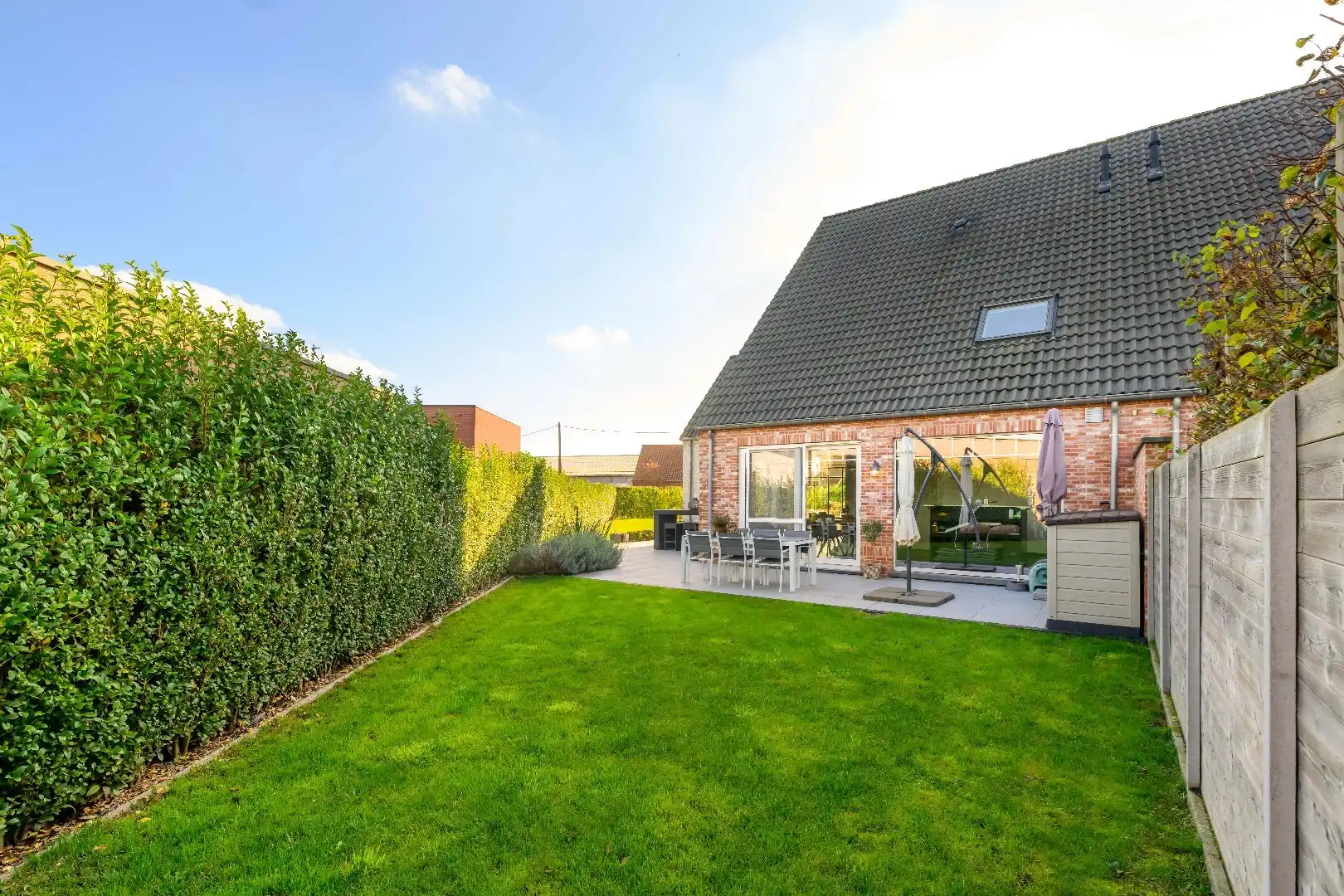 RECENTE HALF OPEN BEBOUWING MET TUIN | GARAGE | 3 SLPKS foto 4