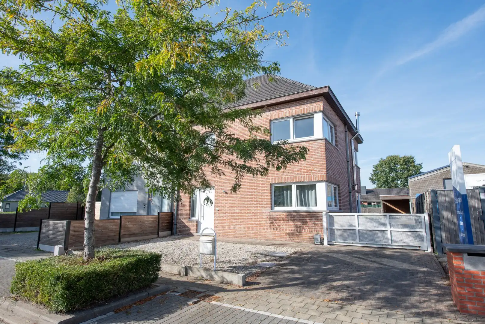 Ruime gezinswoning in Zulte! foto {{pictureIndex}}