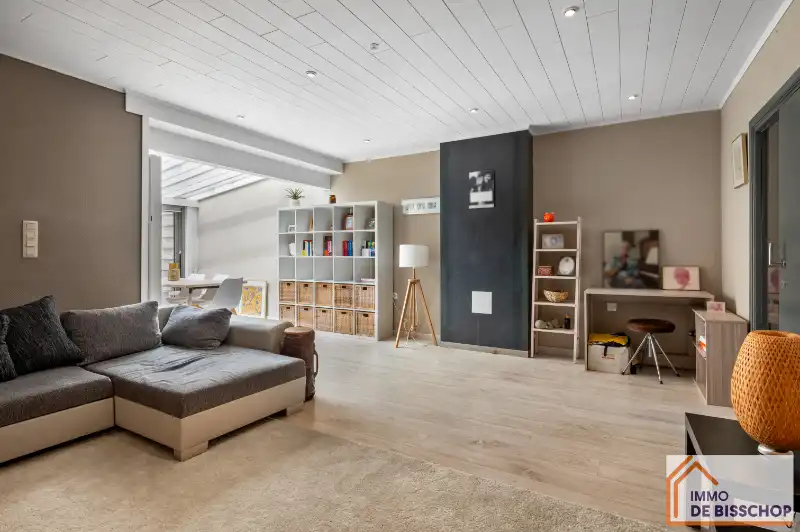Instapklare woning met 3 slaapkamers, tuin en garage foto 5