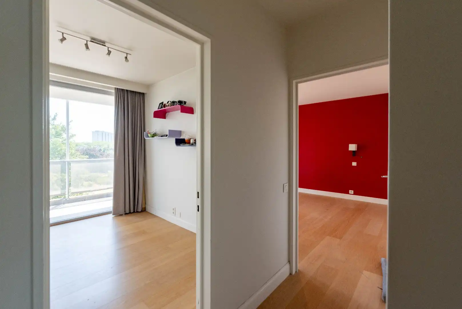 Ruim 2 slaapkamer appartement met ruim terras!  foto 9