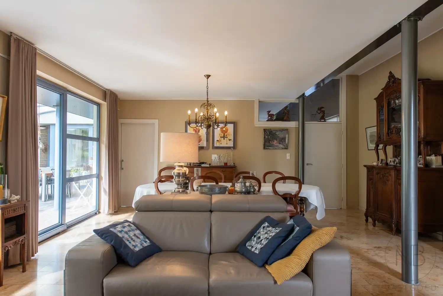 Moderne villa  met zwembad op toplocatie in Genk - instapklaar en future-proof foto 19