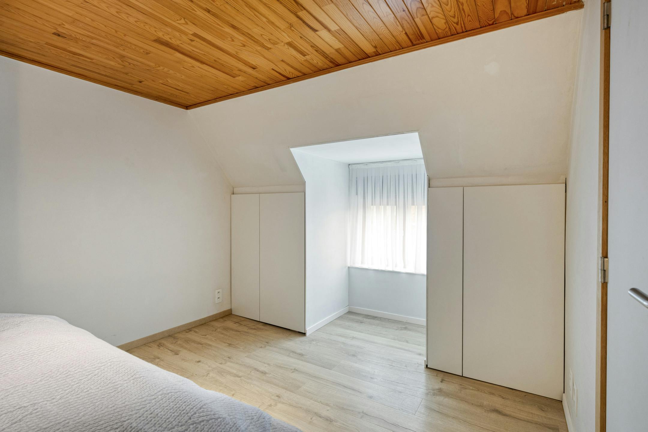 Instapklaar huis te koop in Ligywijk met twee kamers foto 27