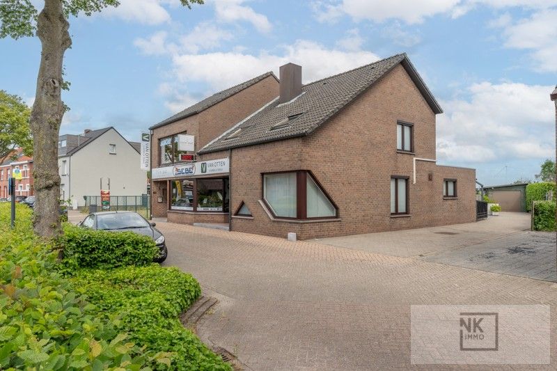 Handelsruimte met woning op 940 m² – instapklaar en vol mogelijkheden foto 2