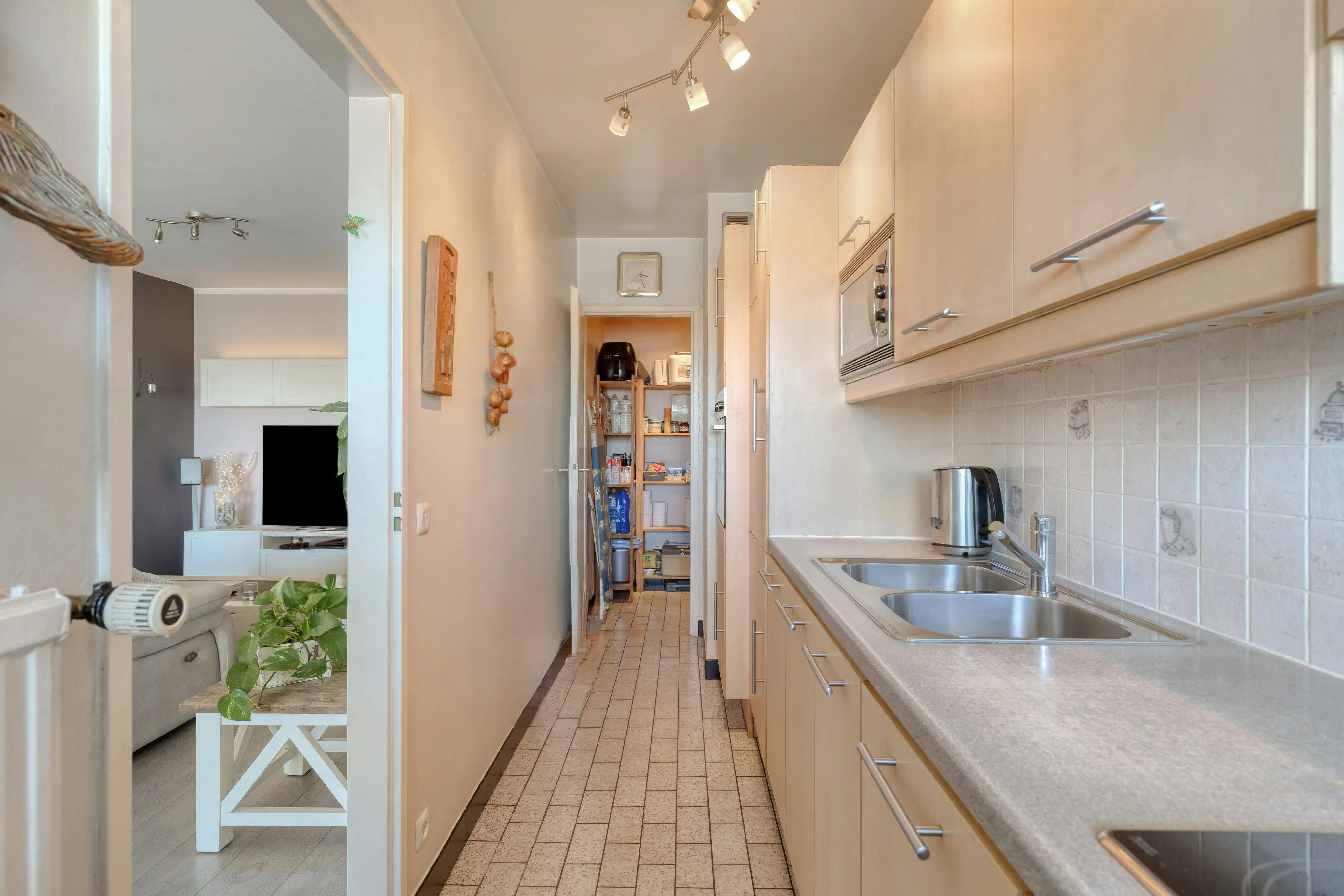 Appartement met 2 slaapkamers, terras en autostaanplaats te koop in Hoboken foto 8