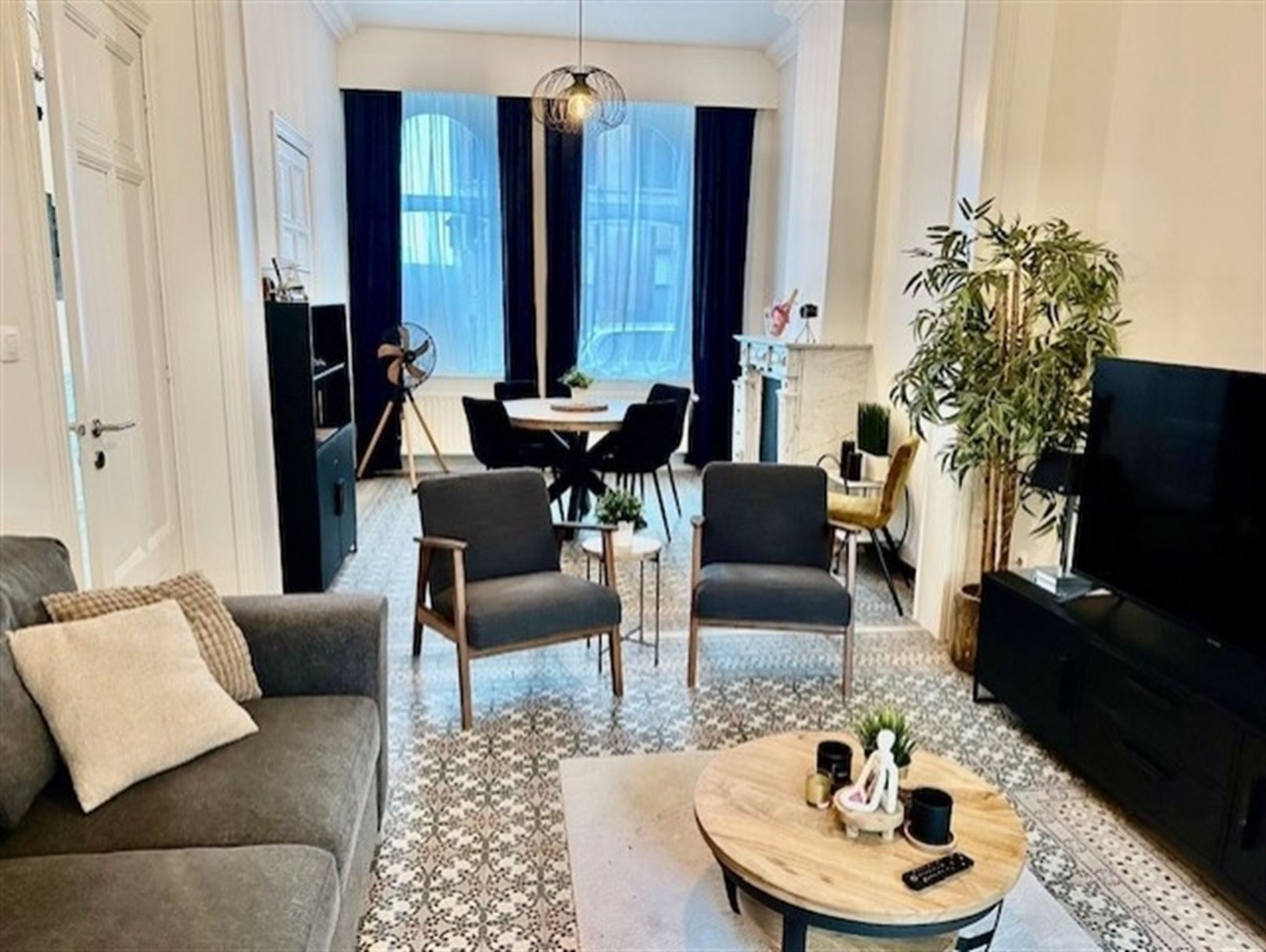 volledig gerenoveerde woning met authentieke elementen foto 3