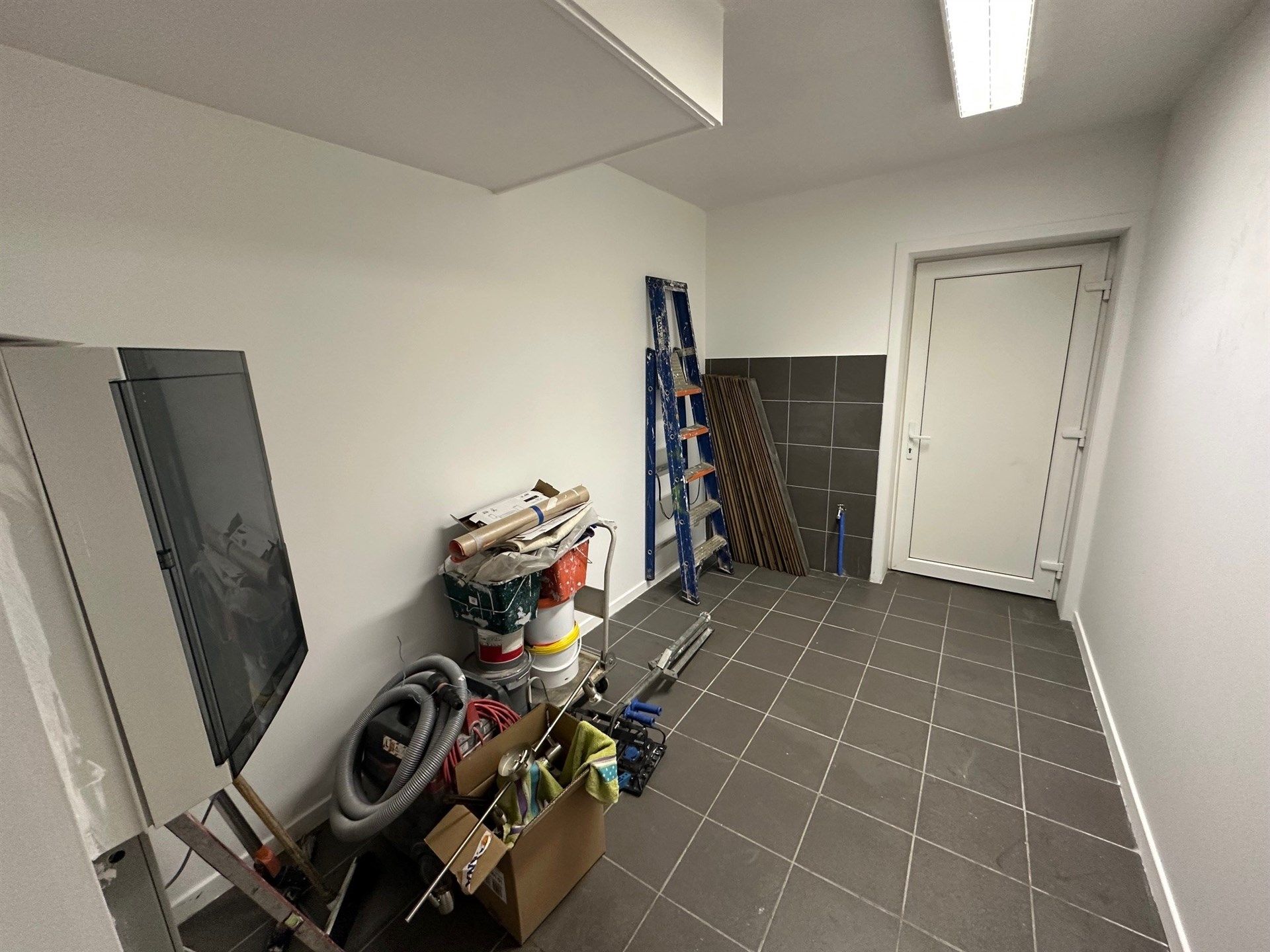 Bureel- of opslagruimte in tweede lijn met vlotte bereikbaarheid foto 11