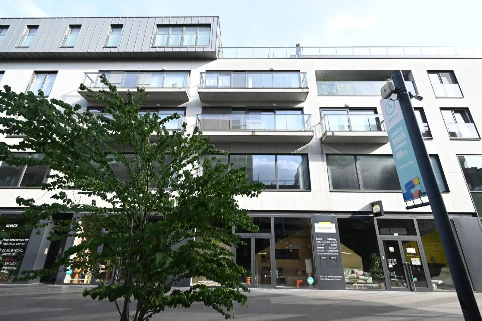 Gezellig appartement met 2 slaapkamers op de Munt te Roeselare! foto 3