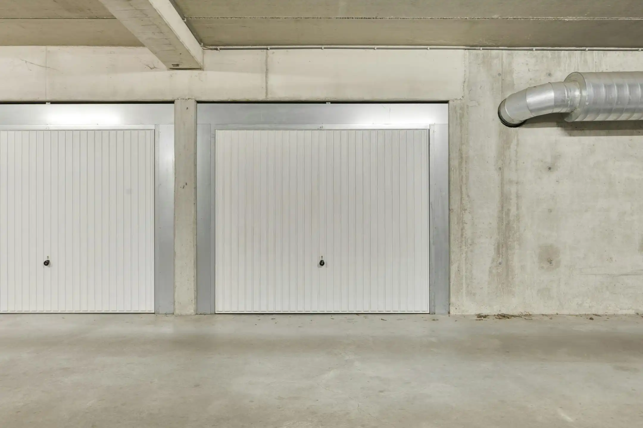 Appartement met 2 slaapkamers, terras en garage te koop in Edegem foto 14