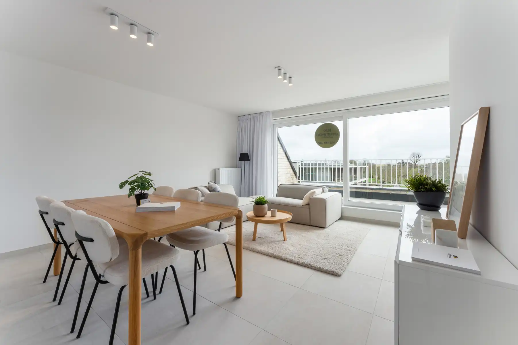 Appartement te koop foto {{pictureIndex}}