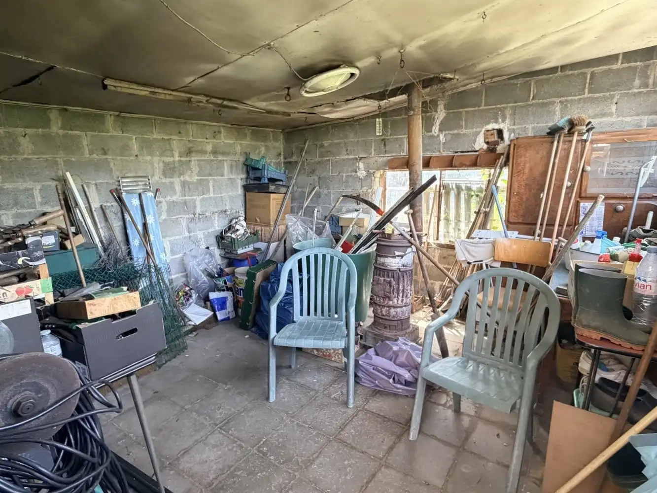 Charmante te renoveren woning op een perceel van ca. 15 are met zuidgerichte tuin foto 20
