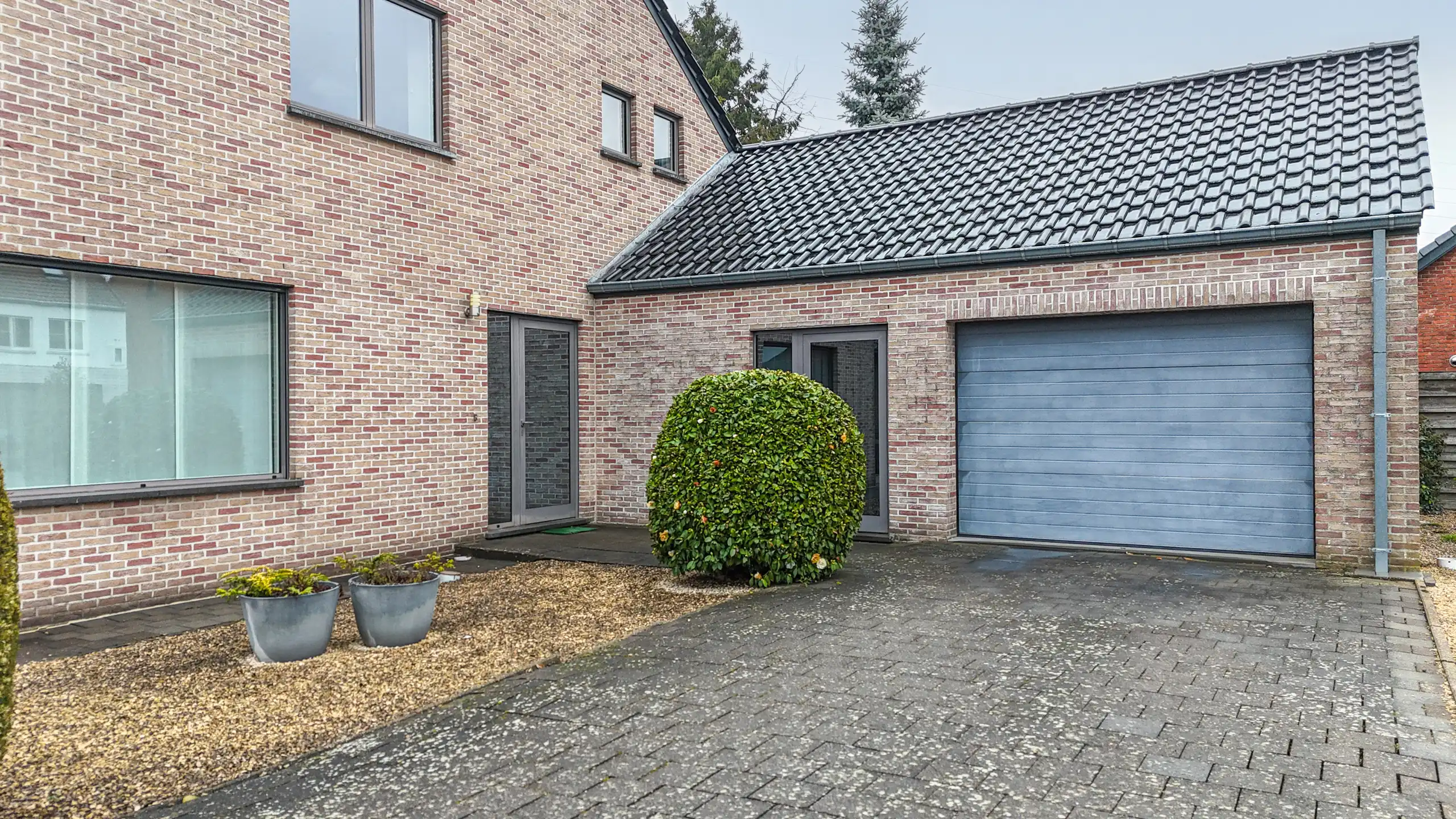 Gezinswoning met ruime garage op riant perceel te Beringen! foto 49