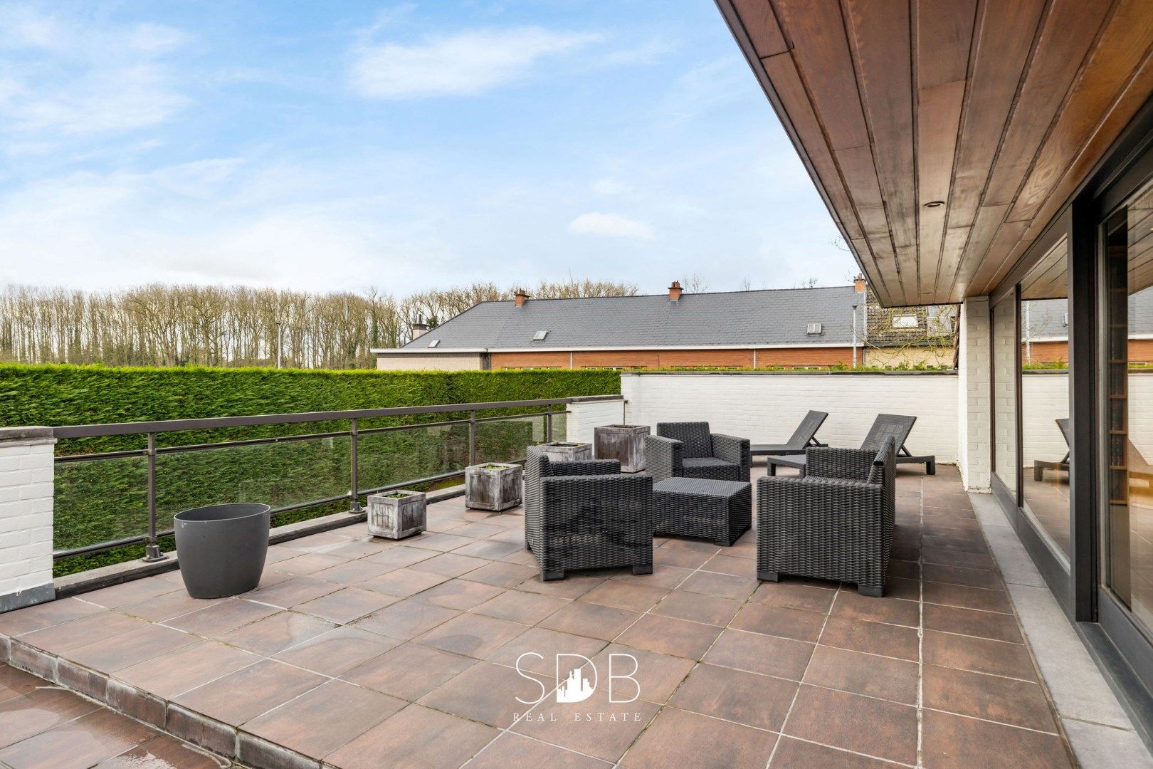 Prachtige ruime villa met gezinstuin + appartement op 2.135m² foto 25