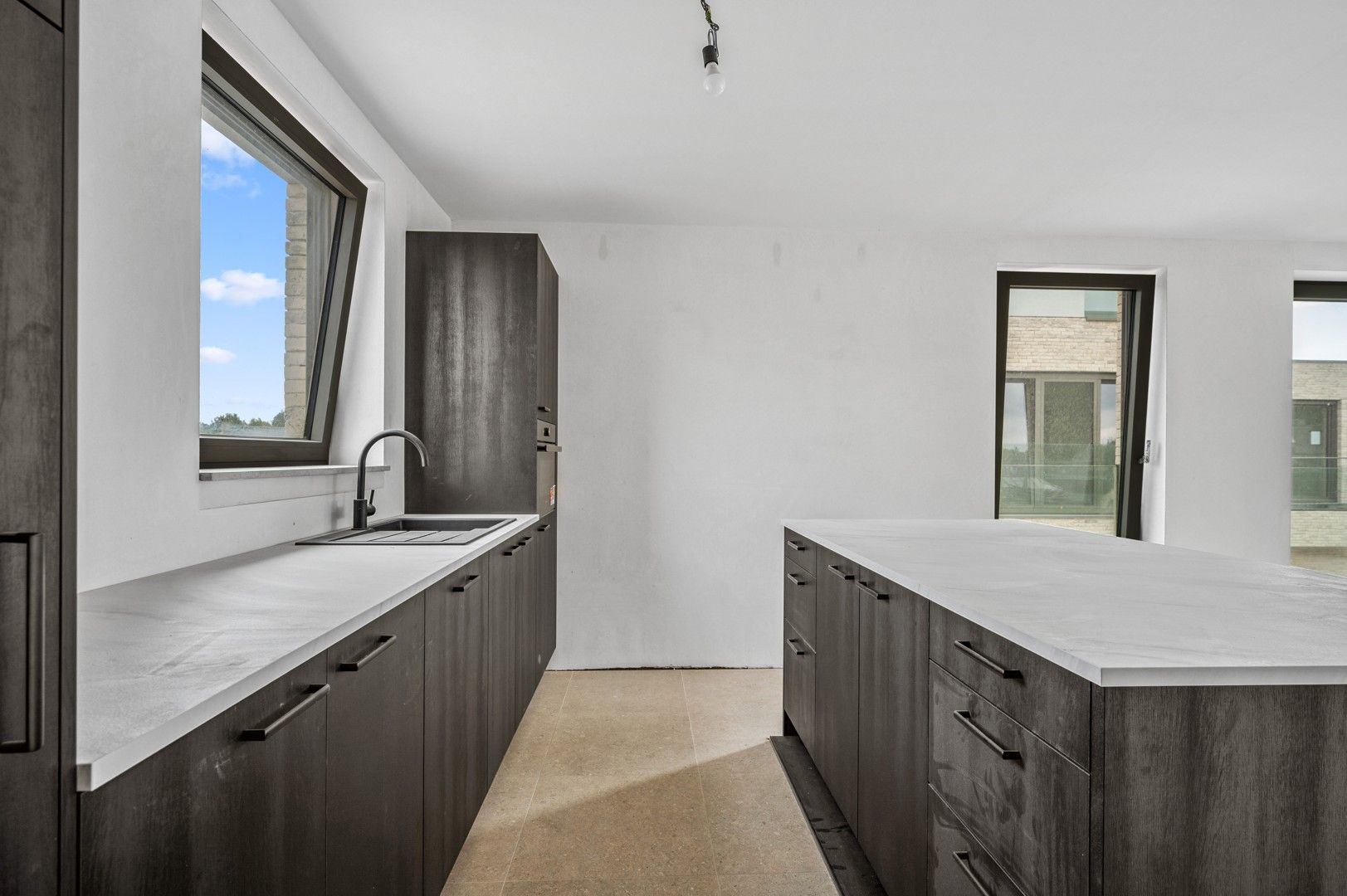 Laatste 3-slaapkamer appartement met zeer ruim leefterras foto 7