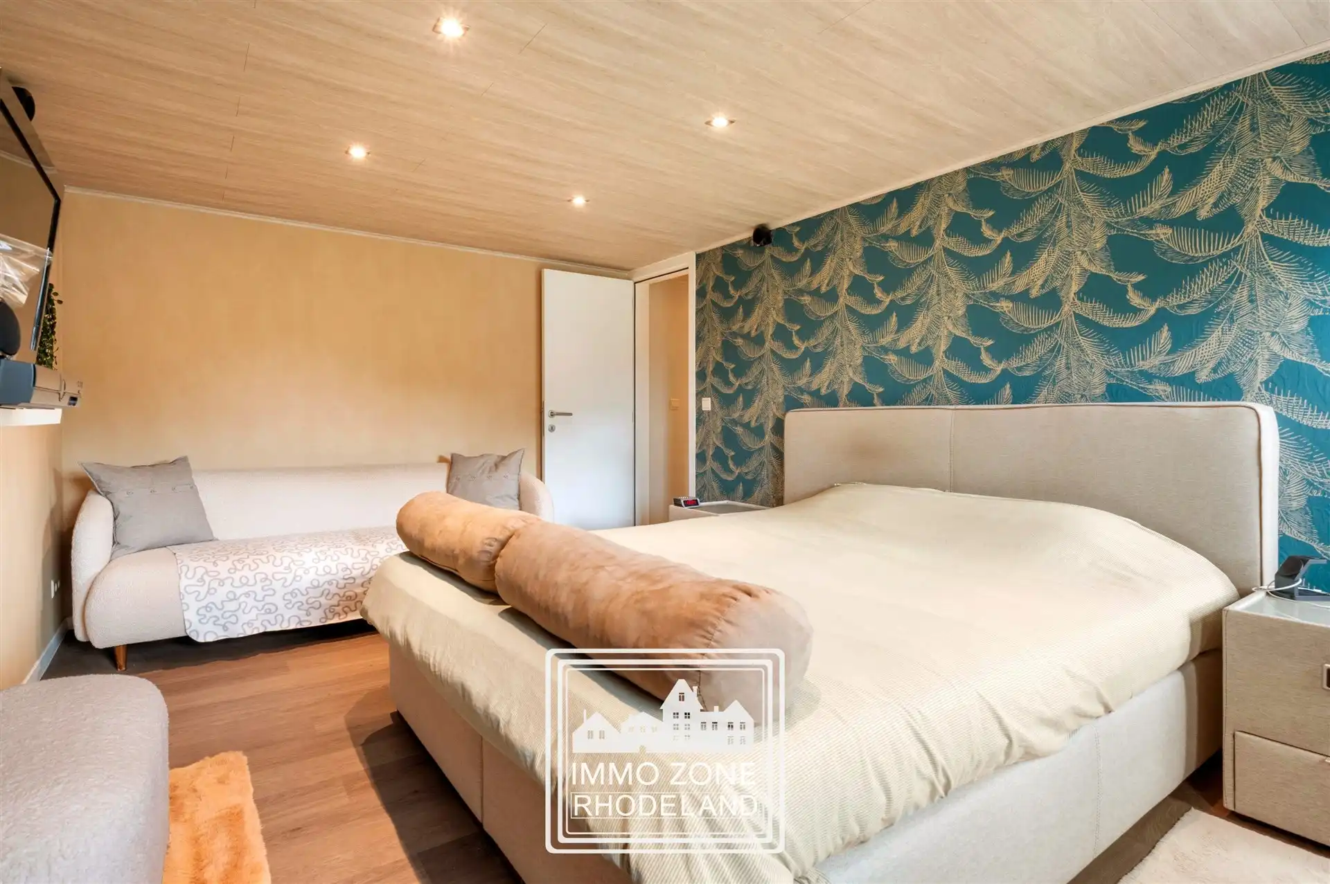 Knappe instapklare woning met 3 slpks, garage en mooie tuin  foto 18