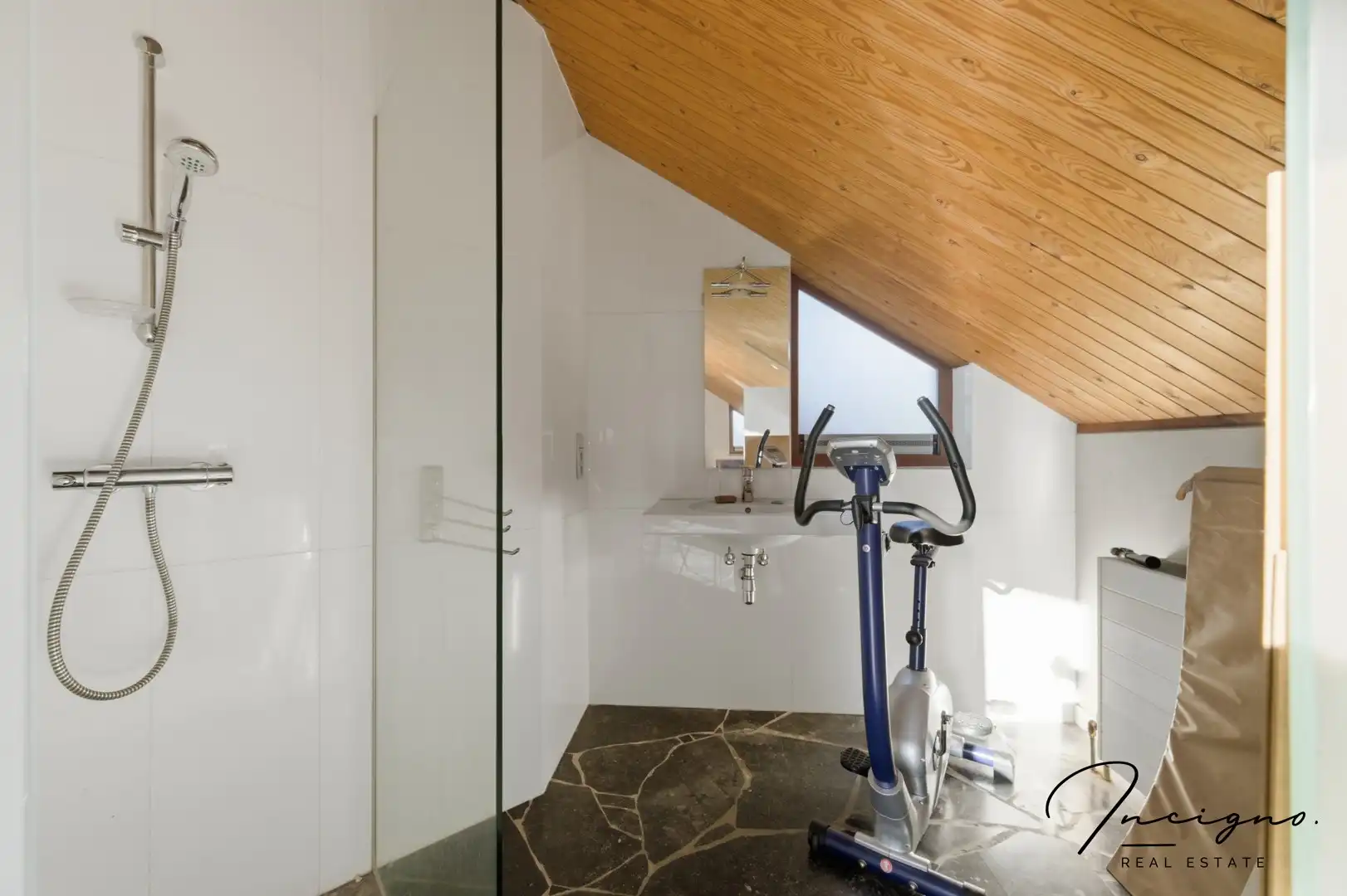 Uitzonderlijke architecturale woning met zicht op het meer van Keerbergen foto 21