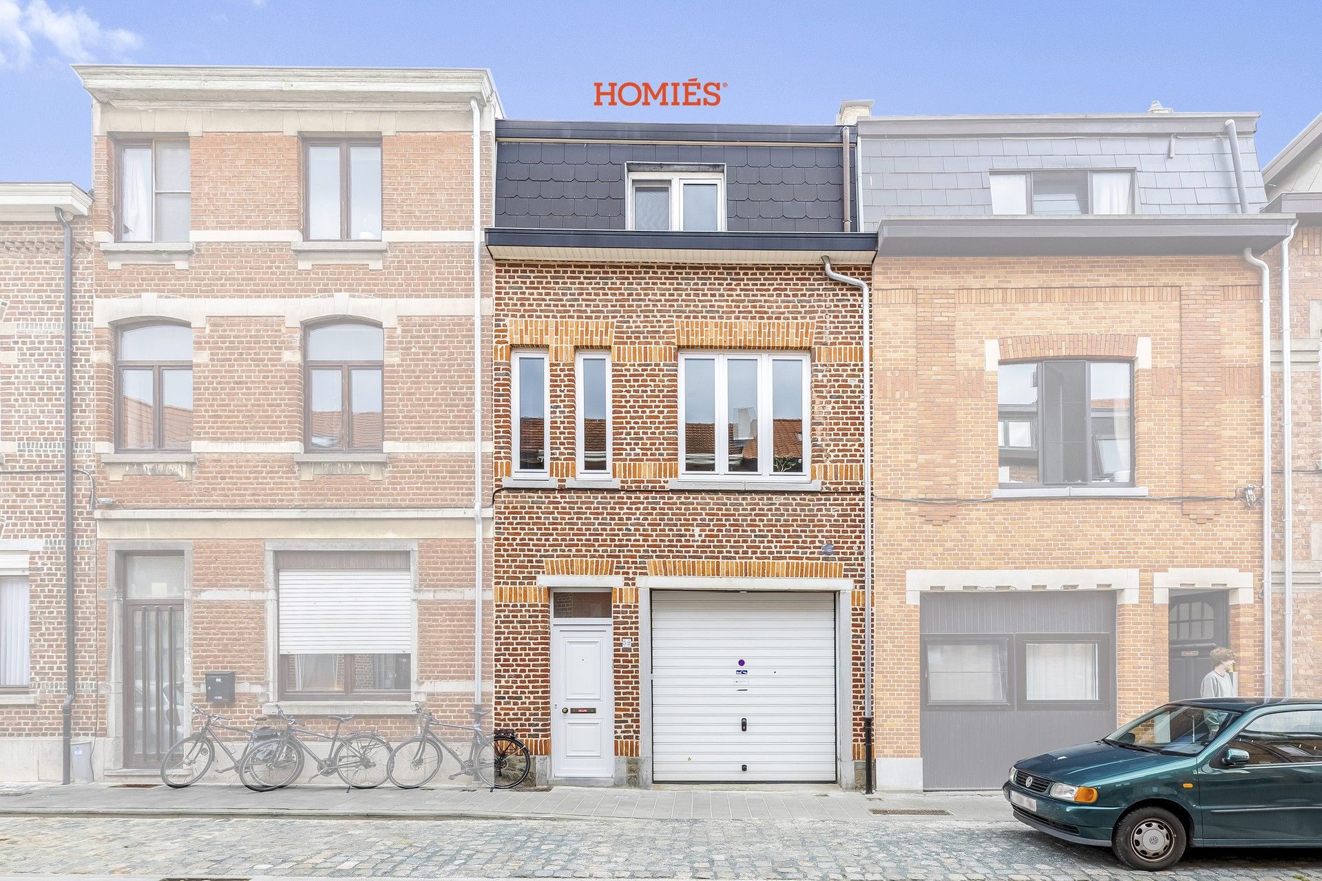 Ruime bel-etage met dubbele garage in centrum Leuven! foto {{pictureIndex}}