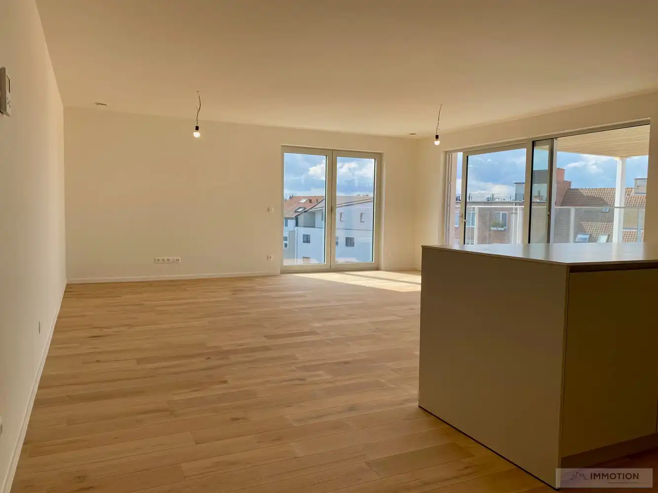 Prachtig appartement te huur in centrum Kortrijk - mét parking en kelder foto 4