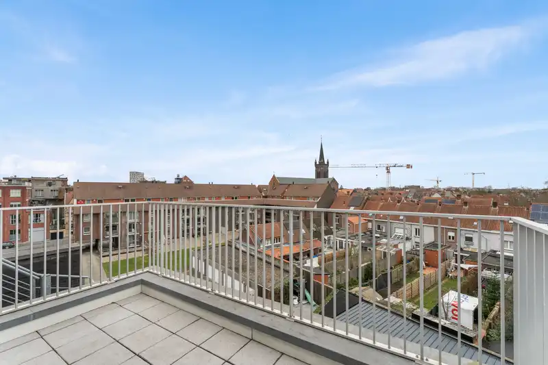 Roeselare nabij centrum – Stijlvol nieuw dakappartement in hartje stad met twee slpks en twee terrassen foto 11