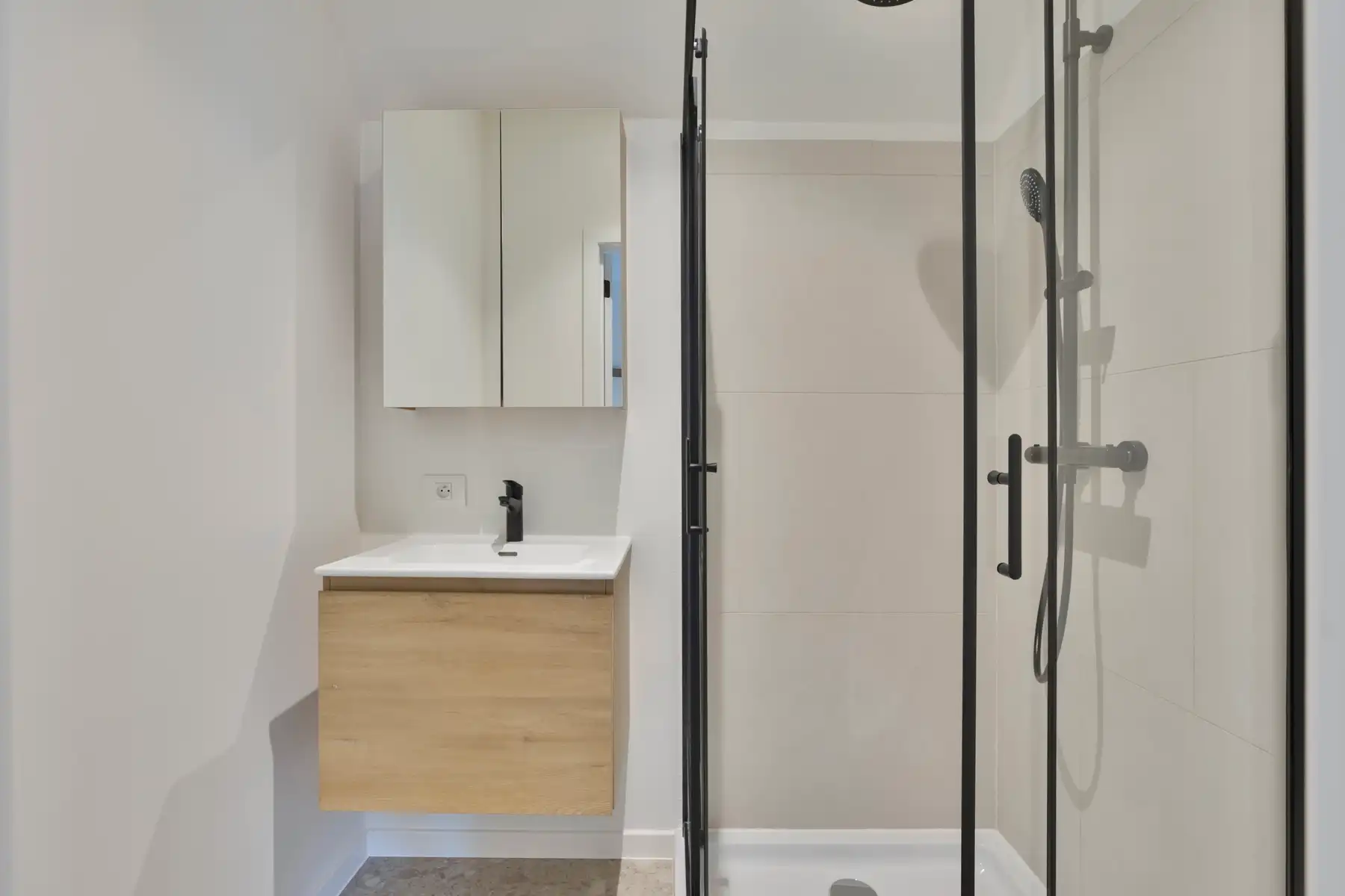 Kwalitatieve totaalrenovatie met zicht op de vesten foto 19