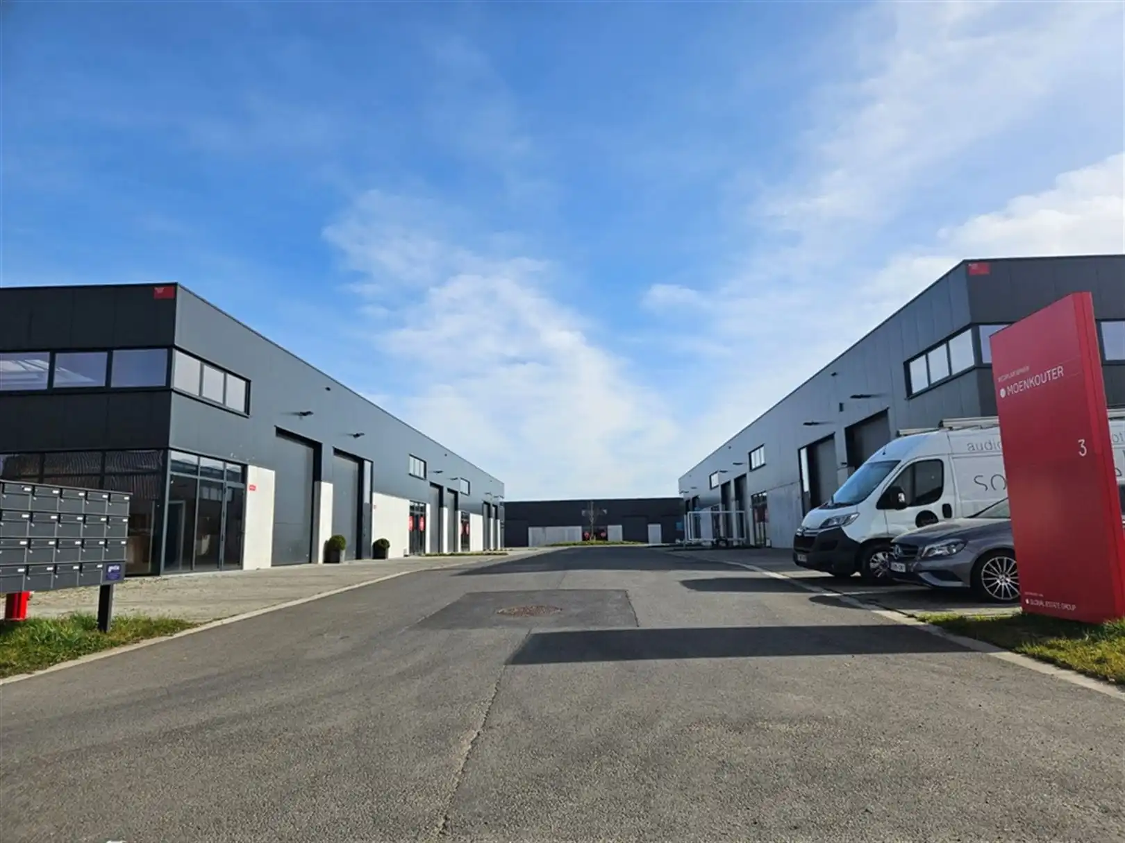 Nieuwbouw KMO-units te koop in Zwevegem foto 2