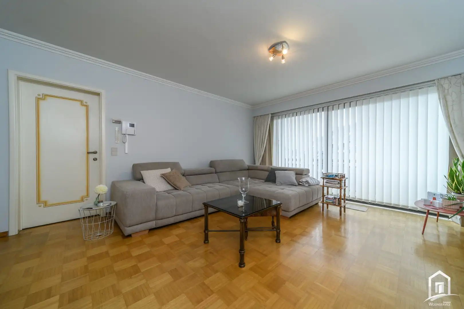 Ruim en lichtrijk appartement met garage in het hart van Denderhoutem! foto 3