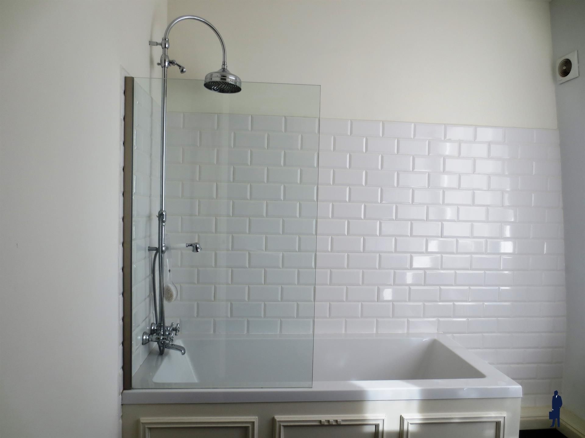 Authentiek gerenoveerd penthouse (ca. 90 m²) met terras foto 7