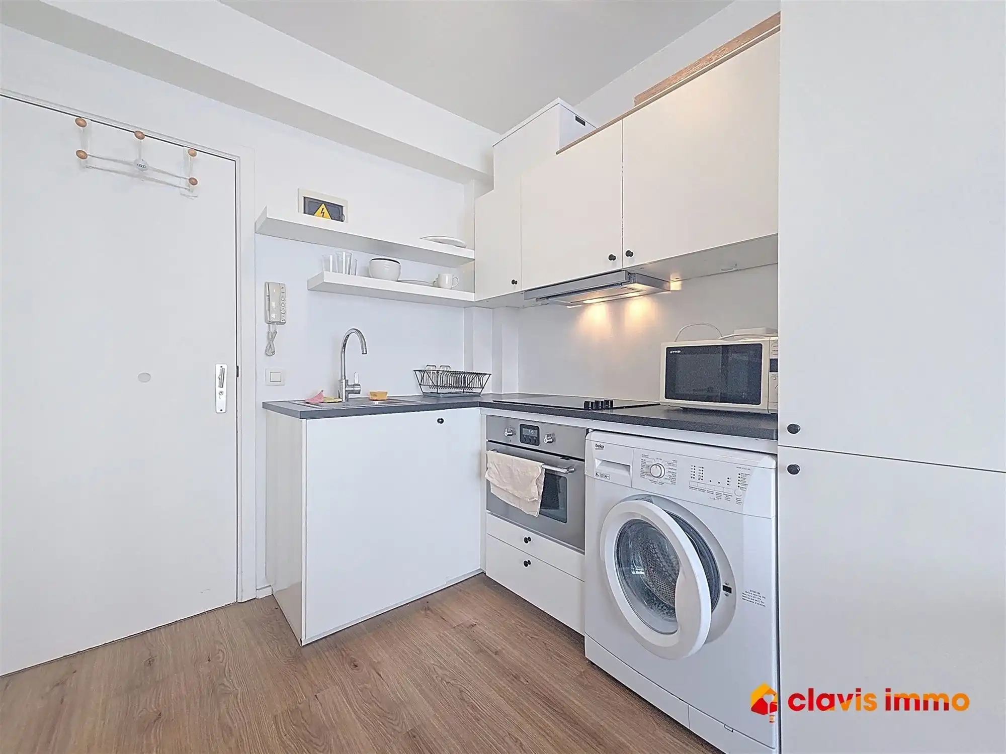 Gemeubelde studio foto 5