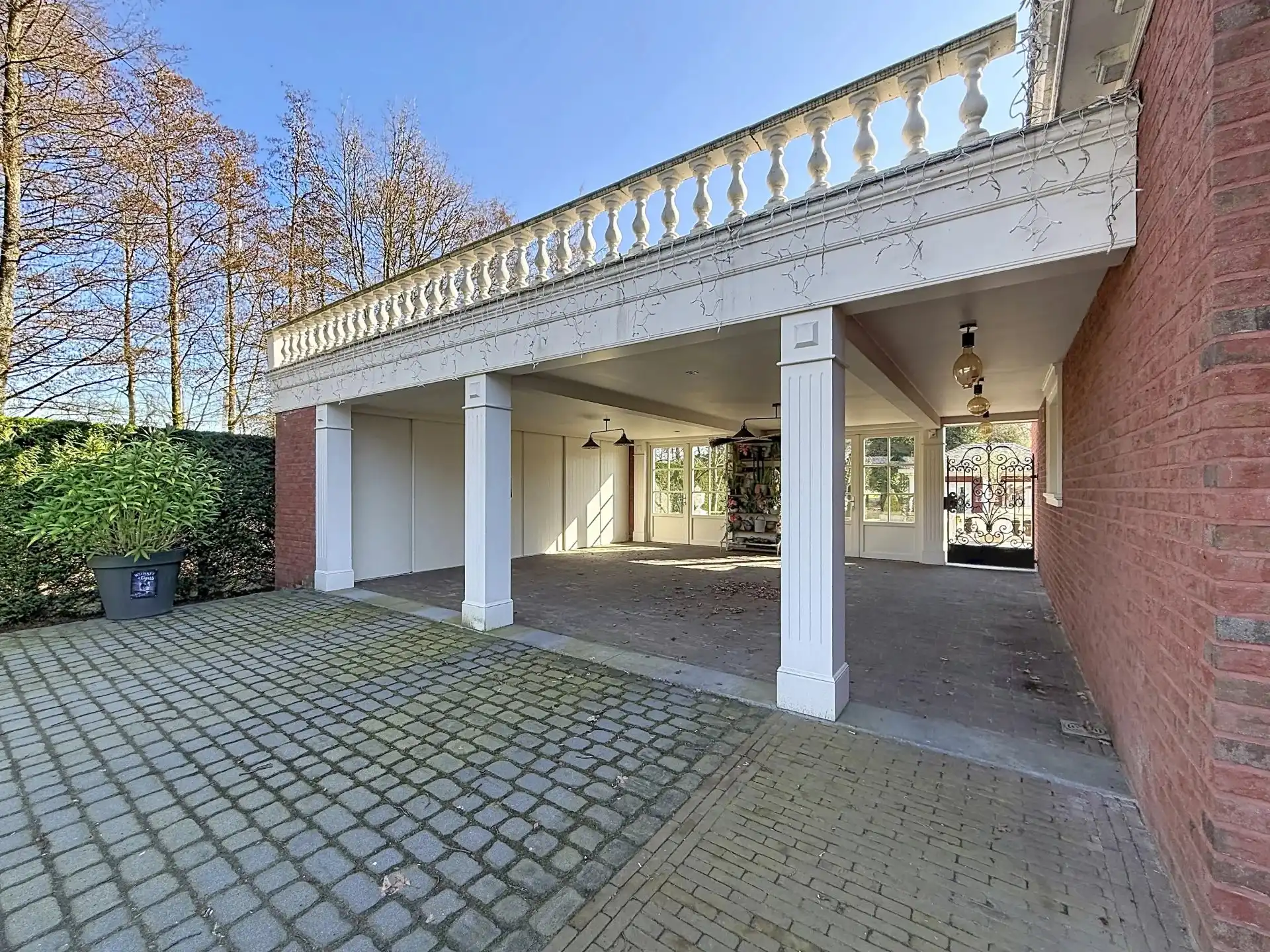 Prachtige luxueuze villa in Amerikaanse stijl met 4 slaapkamers en 2 badkamers. foto 41