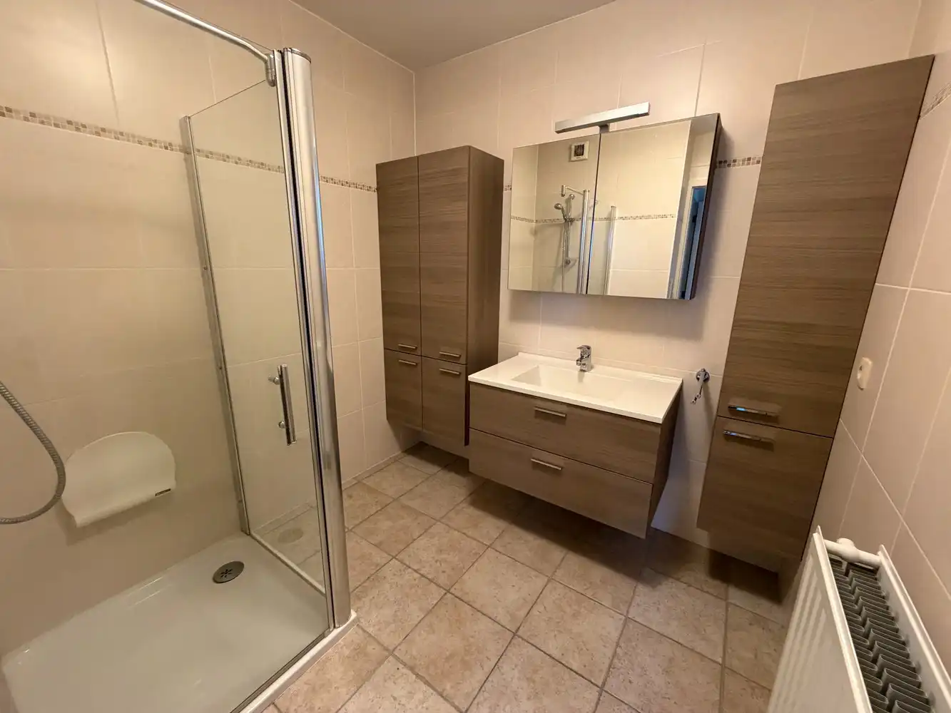 Appartement met overdekt terras in het centrum van Zonhoven foto 9
