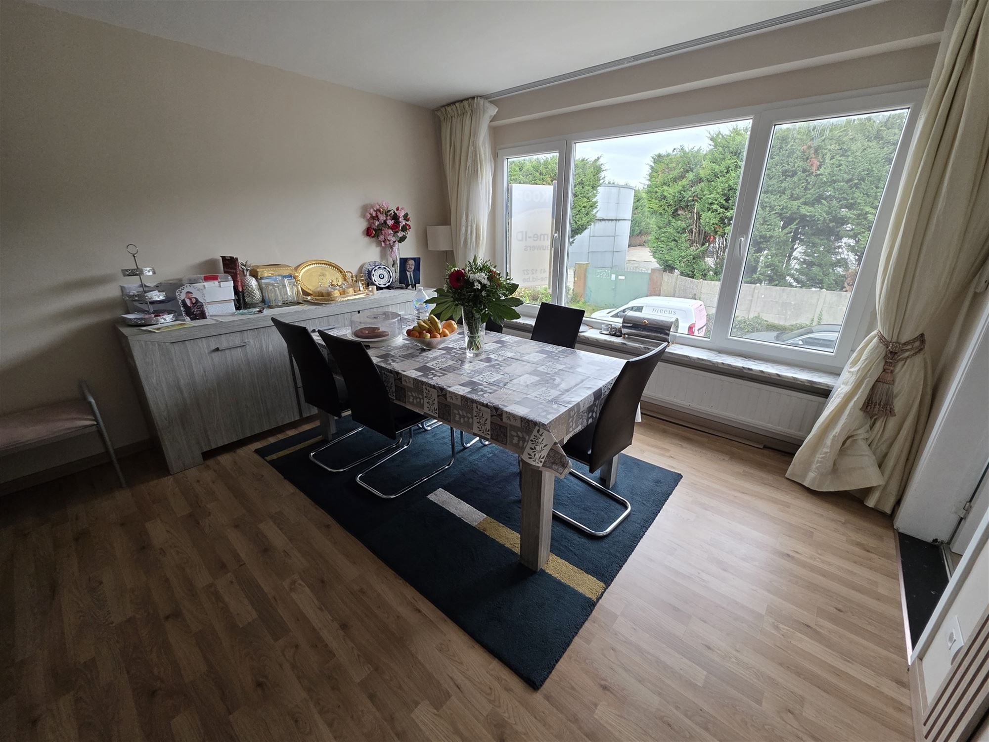 Instapklaar 2-slaapkamer appartement met terras en garage foto 6