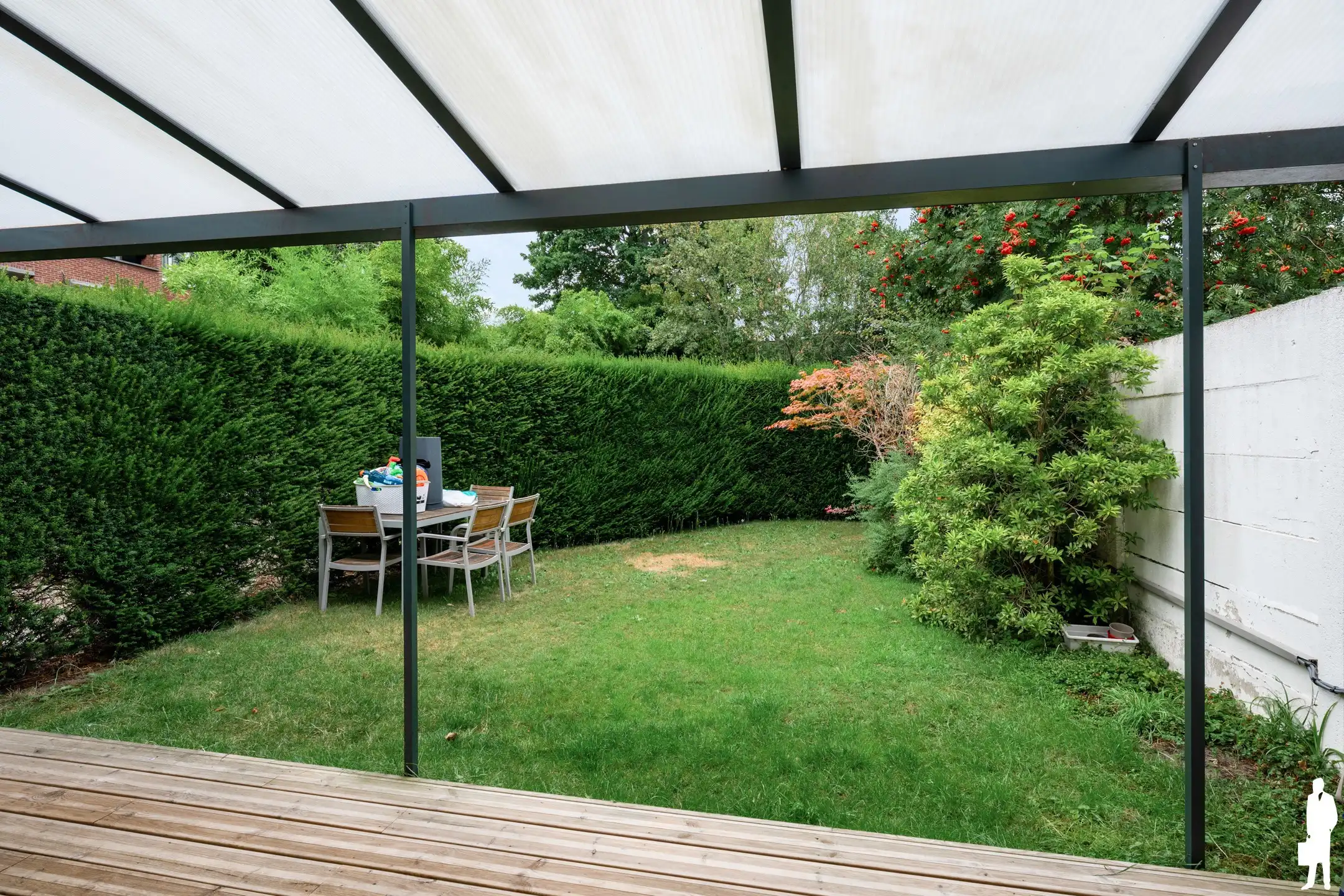 Lichtrijk gerenoveerd gelijkvloers appartement met garage  foto 6