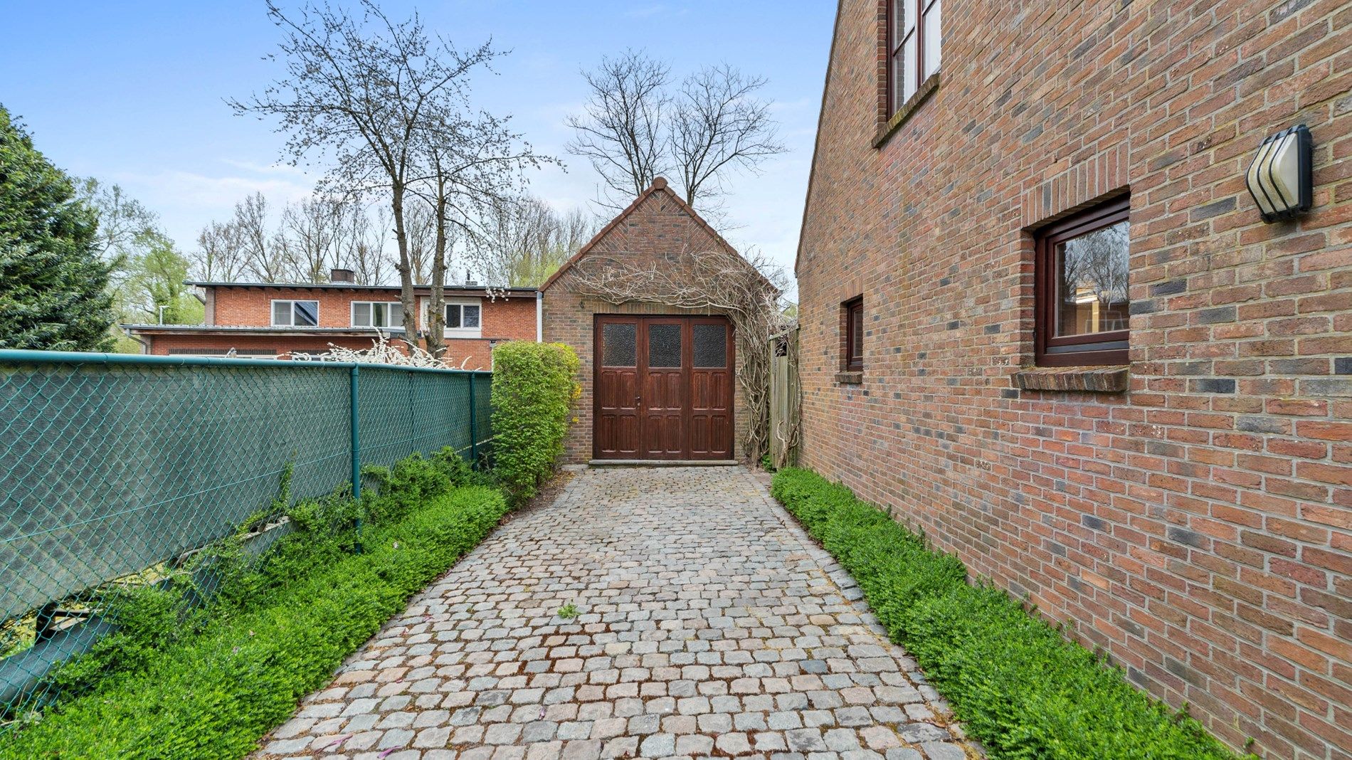 Zeer degelijk gebouwde woning met 3/5 slpks in een doodlopende straat in het centrum ! foto 35