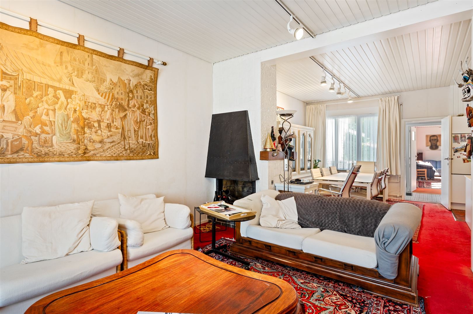 Ruime te renoveren woning in het gegeerde Ekeren-Donk. foto 5