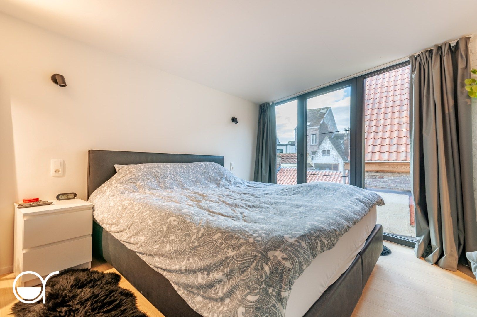 Gerenoveerde historische trapgevelwoning op unieke locatie foto 18