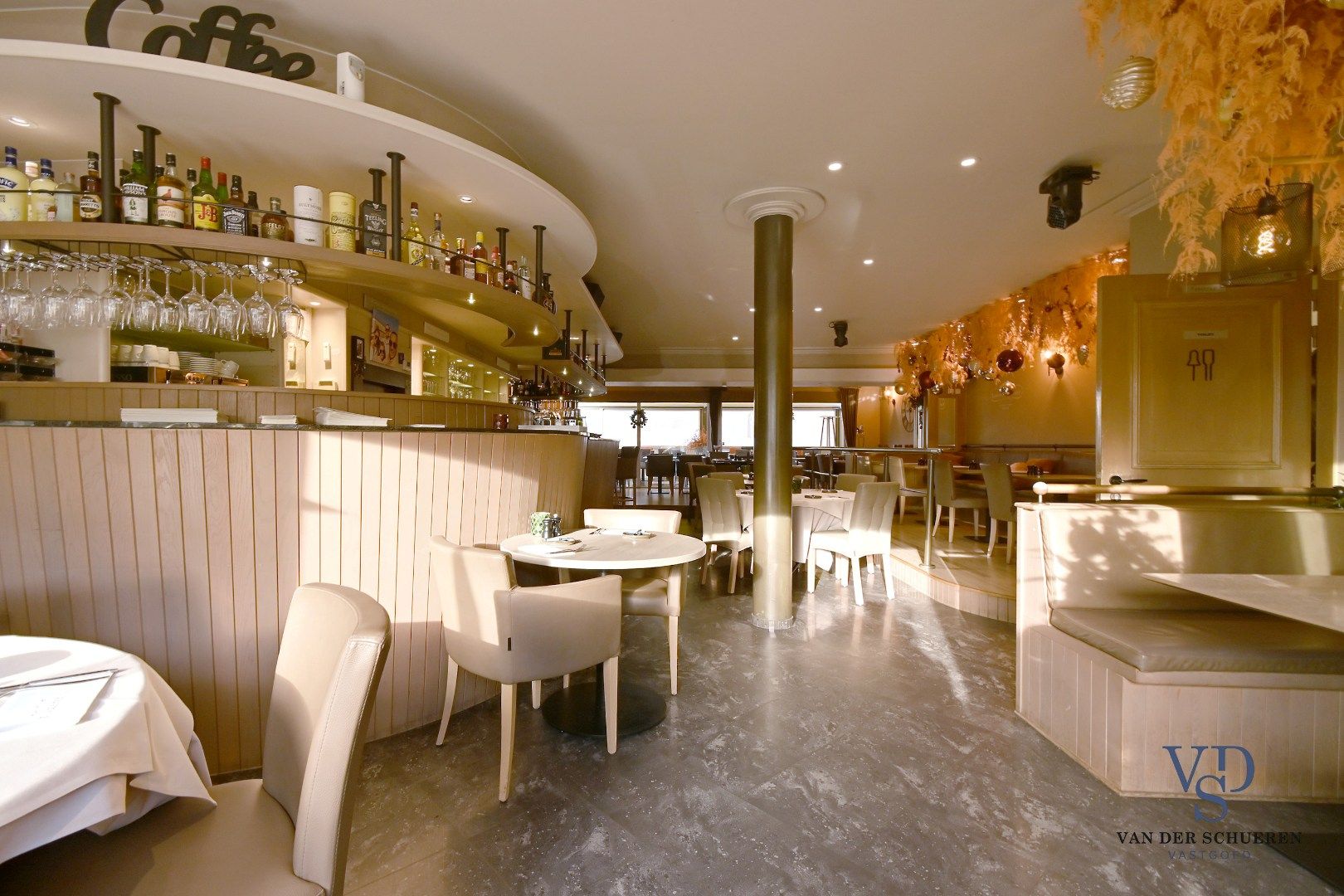 Multi-functionele eigendom op topligging. foto 2