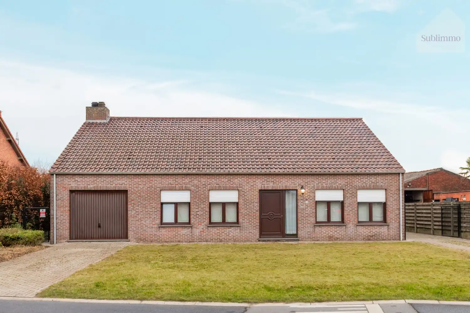 Open bebouwing met ruim bijgebouw op een perceel van 1.100 m² in Geel foto 2