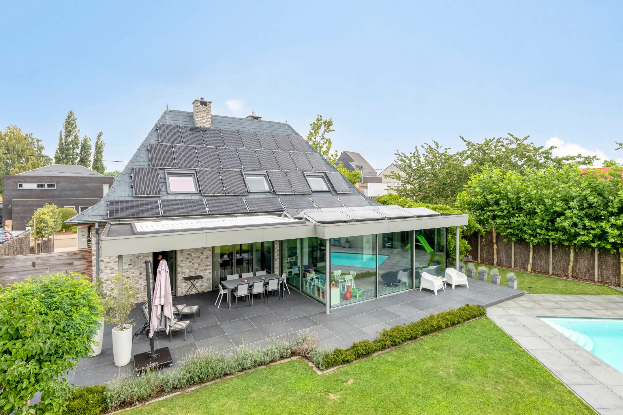 Stijlvolle villa met zwembad in Zemst foto 23