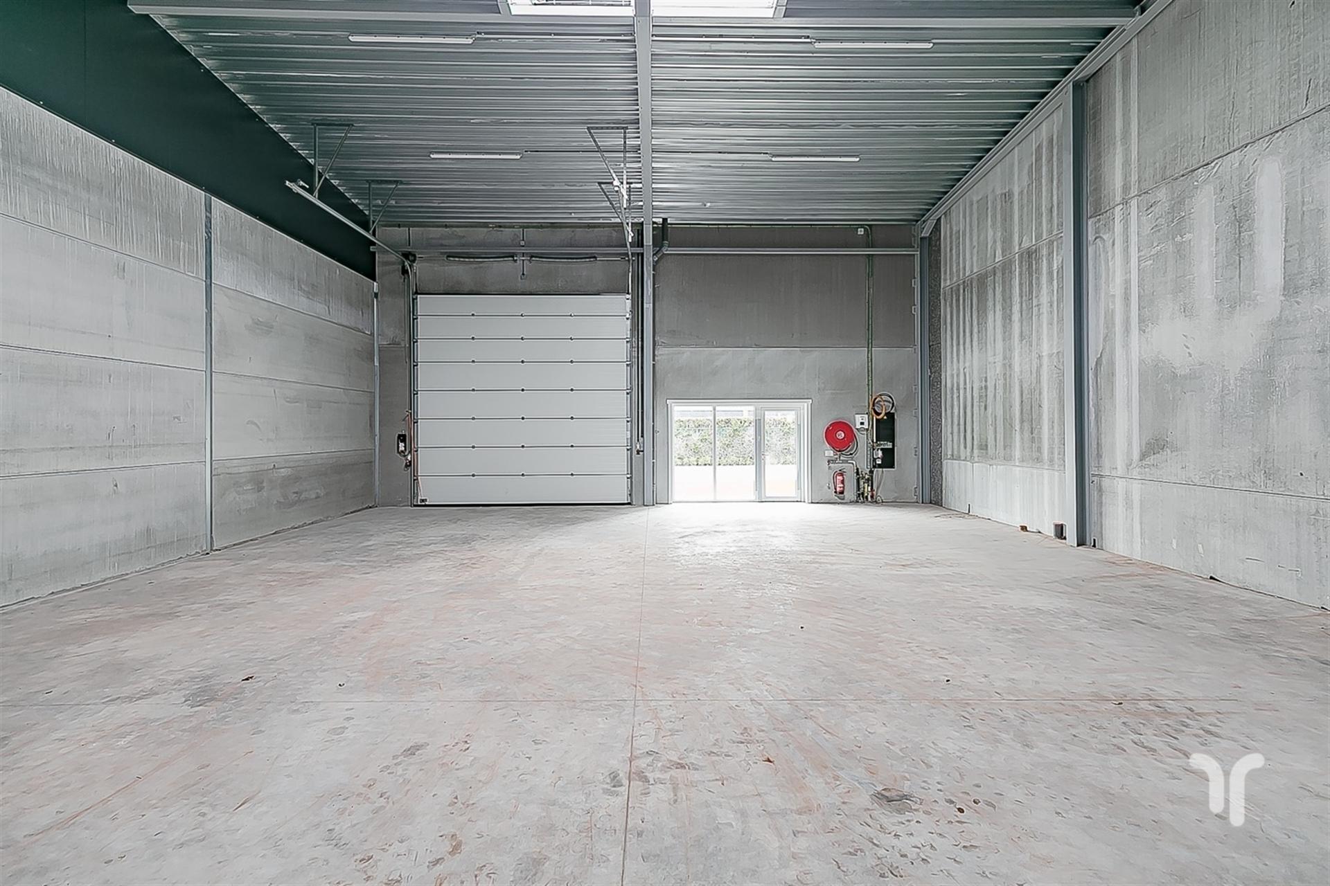 Nieuwbouw KMO-unit met een oppervlakte van 180m² foto 4