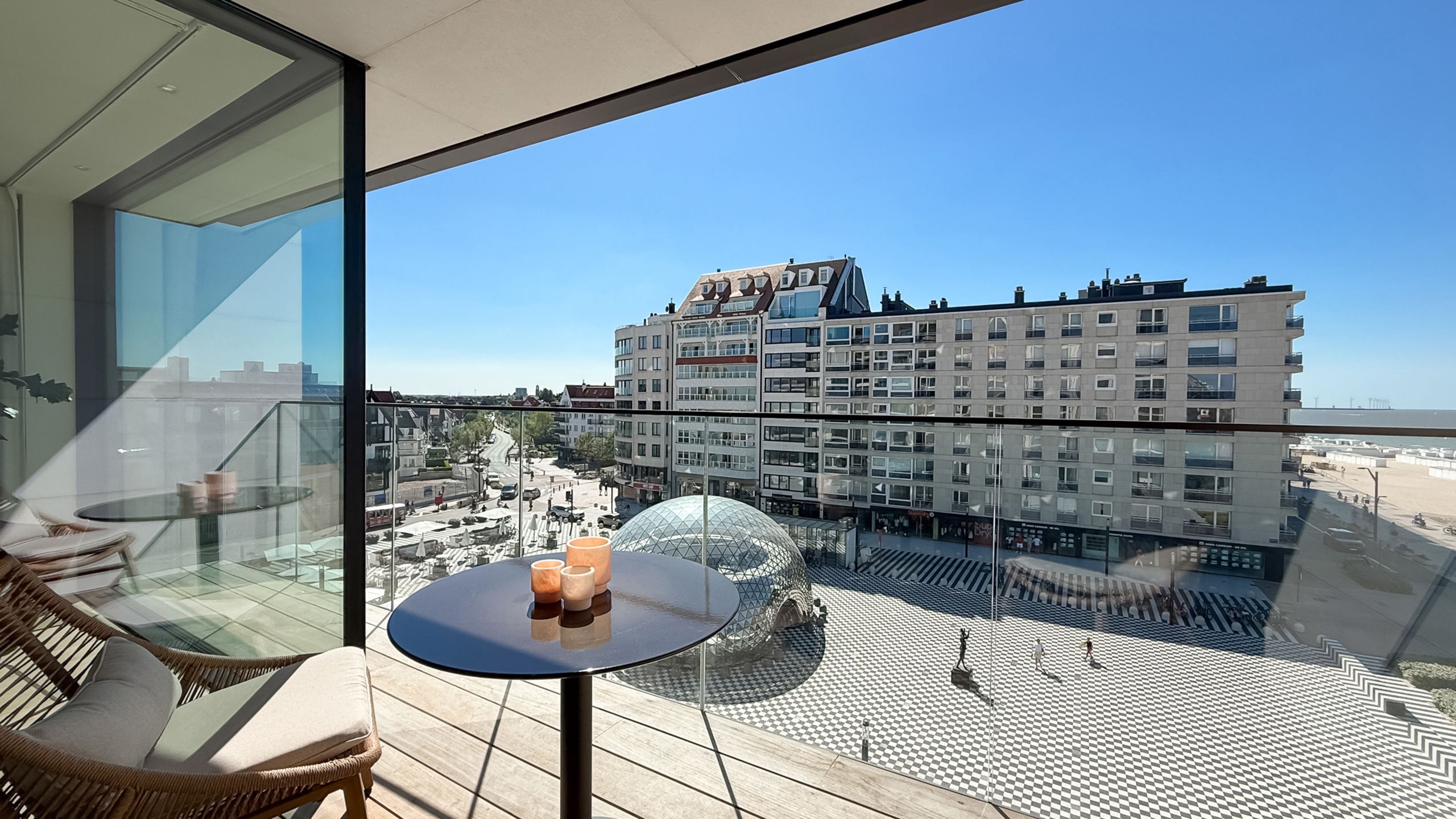 ONE CARLTON – Knokke-Zoute / ZEEZICHT foto 3