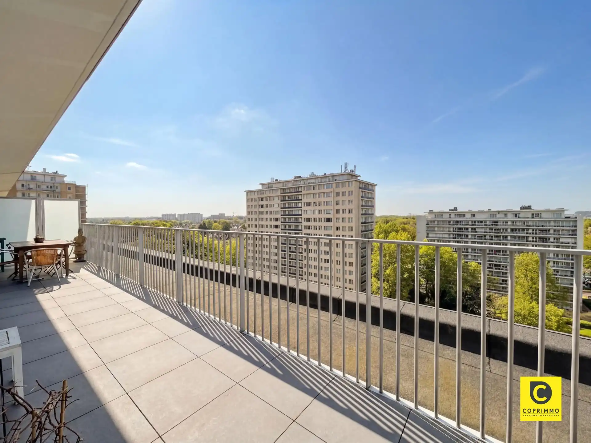 Appartement foto {{pictureIndex}}