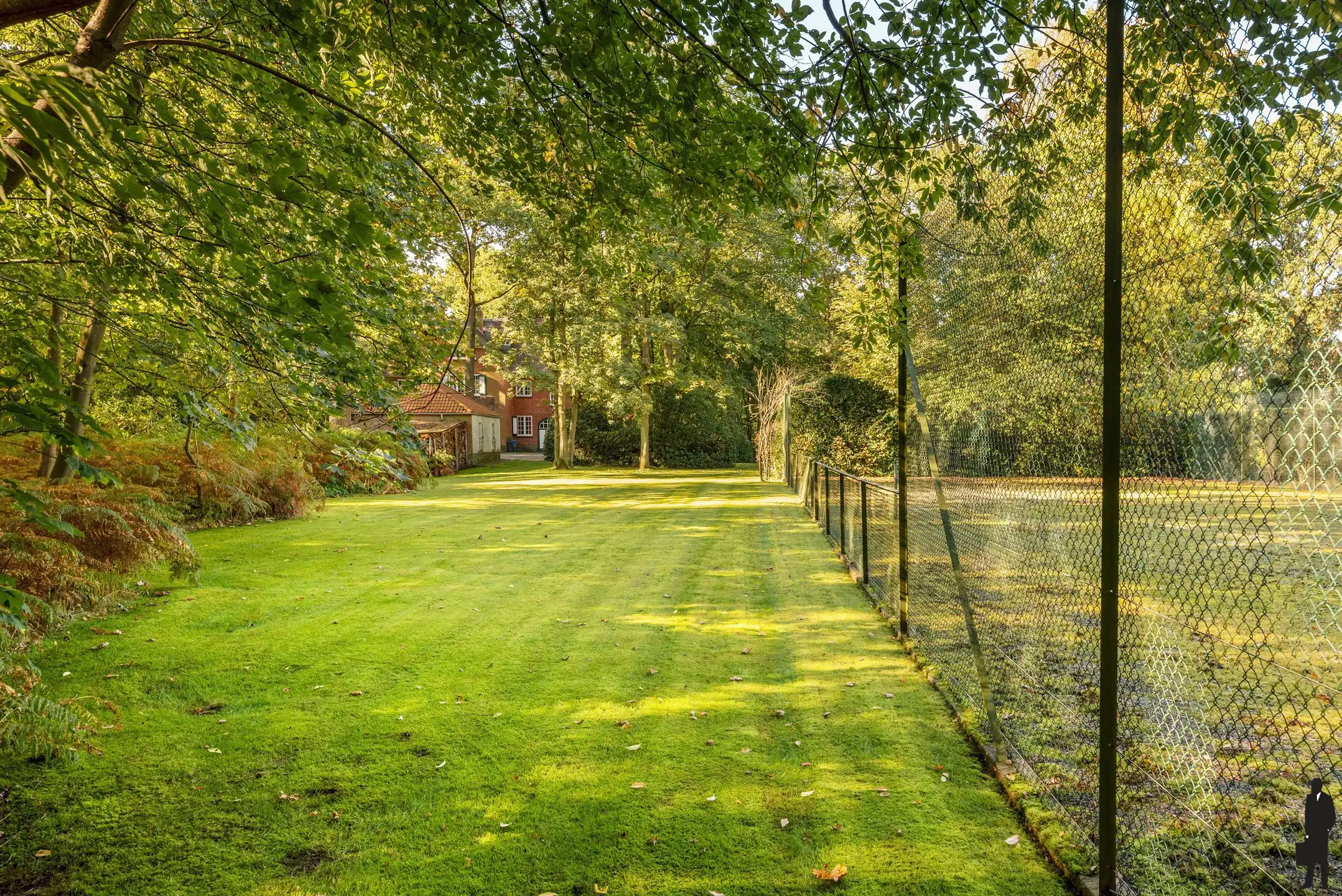 In Vriesdonk, rietgedekte karaktervolle villa op ca. 13.670m² (inclusief bouwgrond van ca. 4.543m²!). foto 31