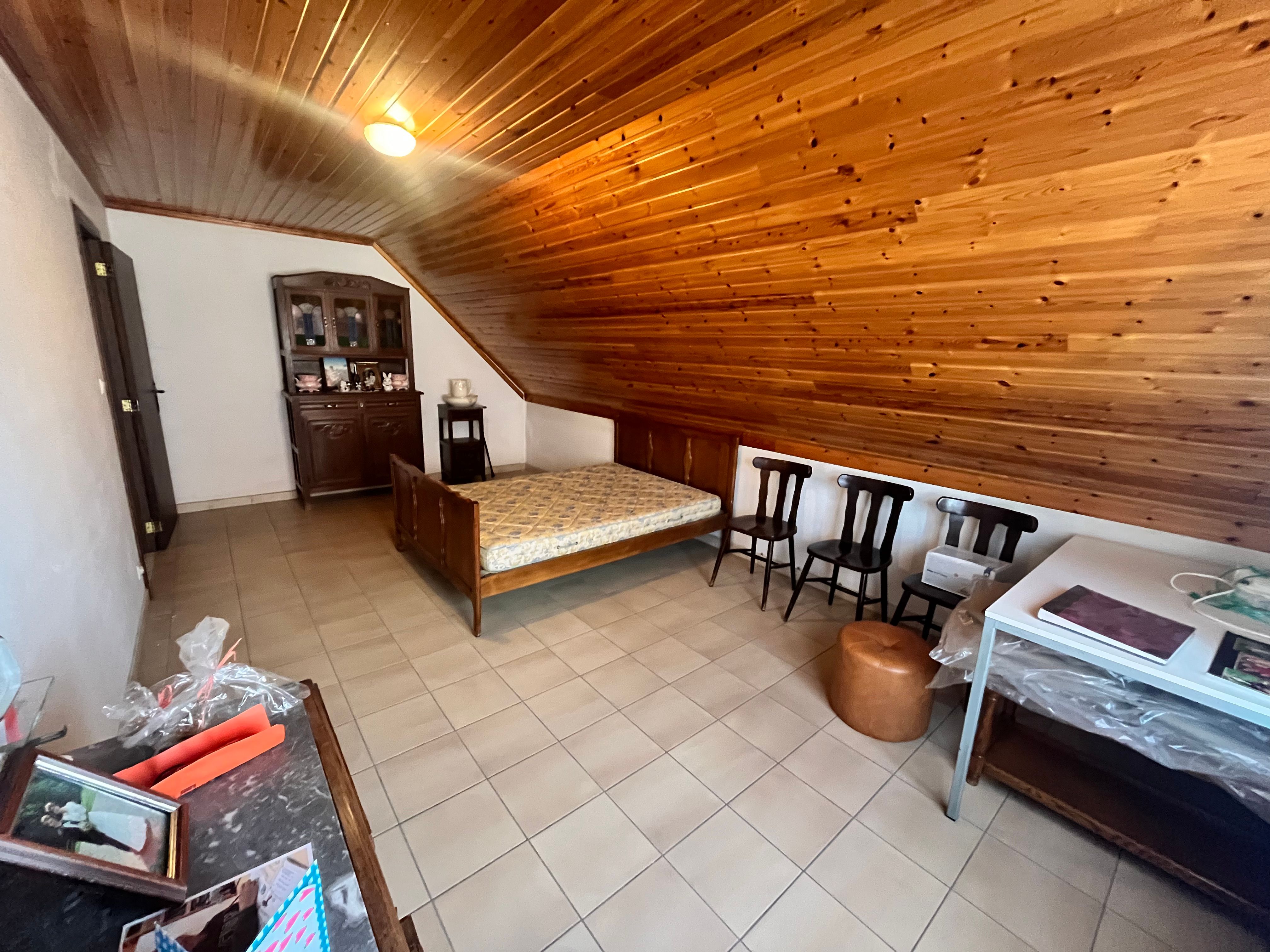 Goed onderhouden 3 slpk woning met ruime garage foto 6